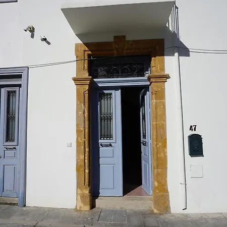 Διαμέρισμα Two Bedroom W/ Balcony
